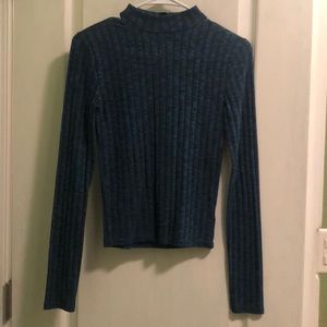 Blue turtle neck crop-top